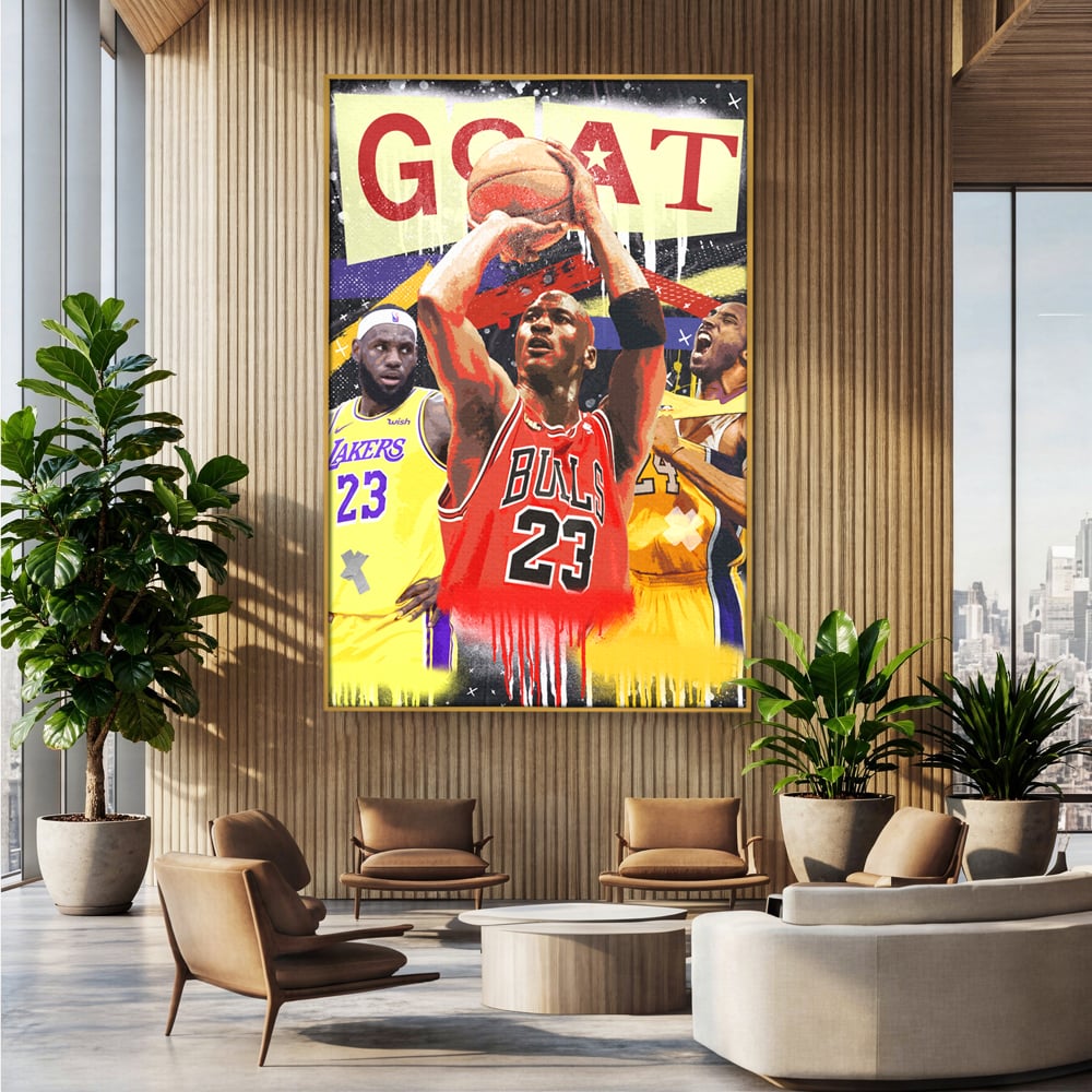 Tablou canvas cu tablou canvas cu michael jordan in actiune, in rama de aluminiu auriu, pe perete intr-un birou